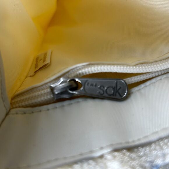 THE SAK Original, White Crochet/Knit Magnetic Snap Closure Handbag-Ex/Condition - Picture 5 of 9